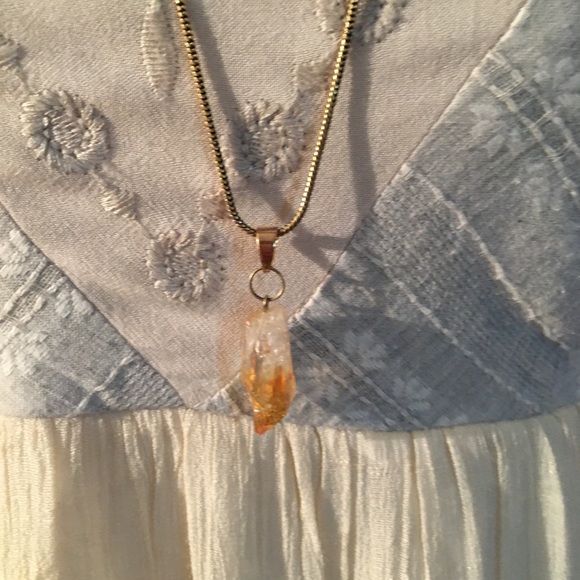 Jewelry - Gold and citrine 16 inch necklace
